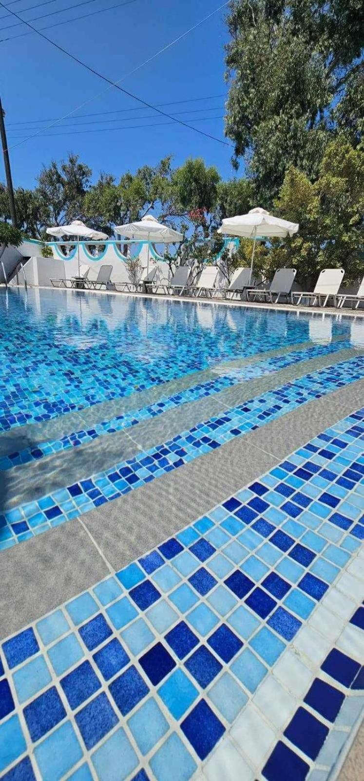 קרטראדוס Hotel Palladion מראה חיצוני תמונה